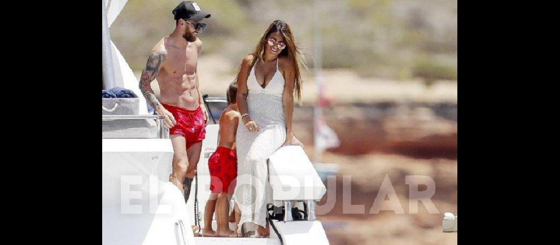 Los diacuteas de Messi<br> y Antonella en Ibiza