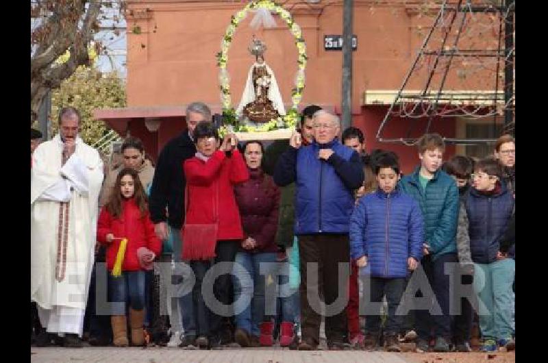 La imagen de la virgen patrona de La Madrid encabezÃ³ la procesiÃ³n 