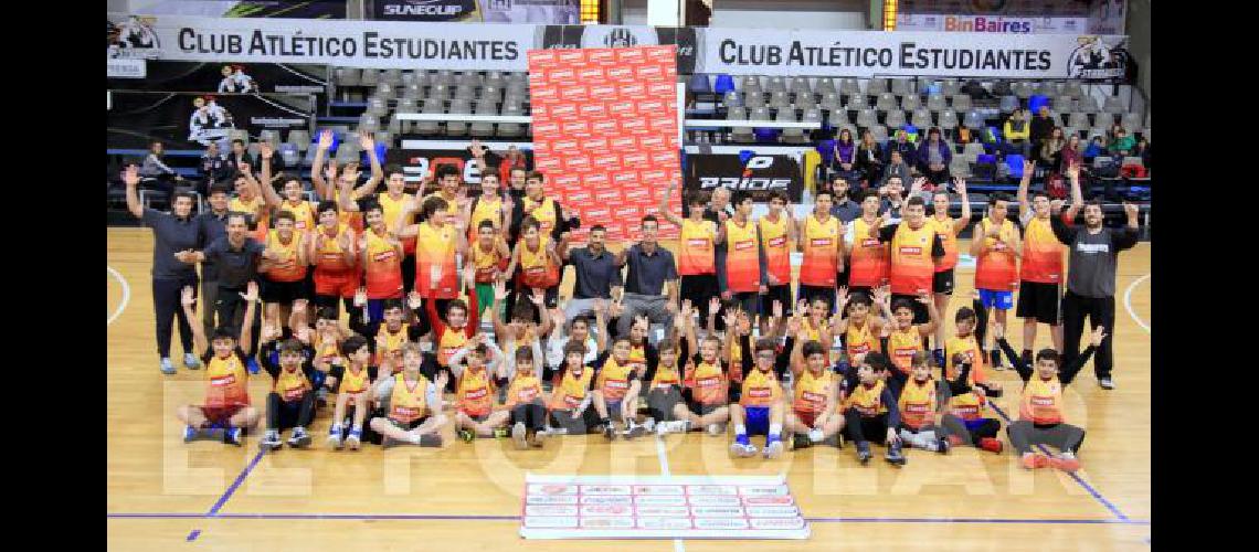 El campus se desarrollÃ³ con Ã©xito Fue un evento de bÃsquetbol pero con un fin solidario 