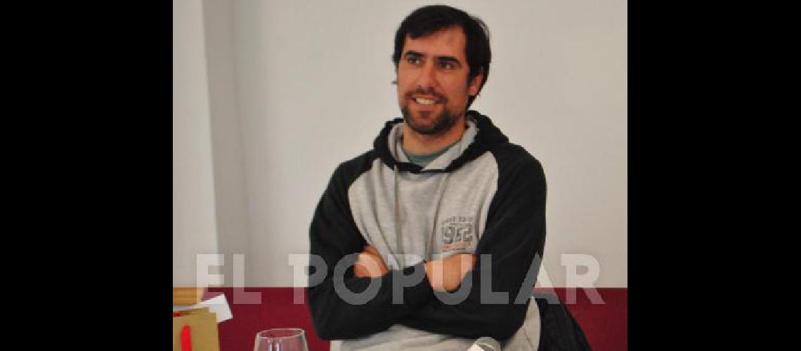 Javier Elizondo visitÃ³ el lunes la Escuela NÂº 23 del Barrio Santa Ana 