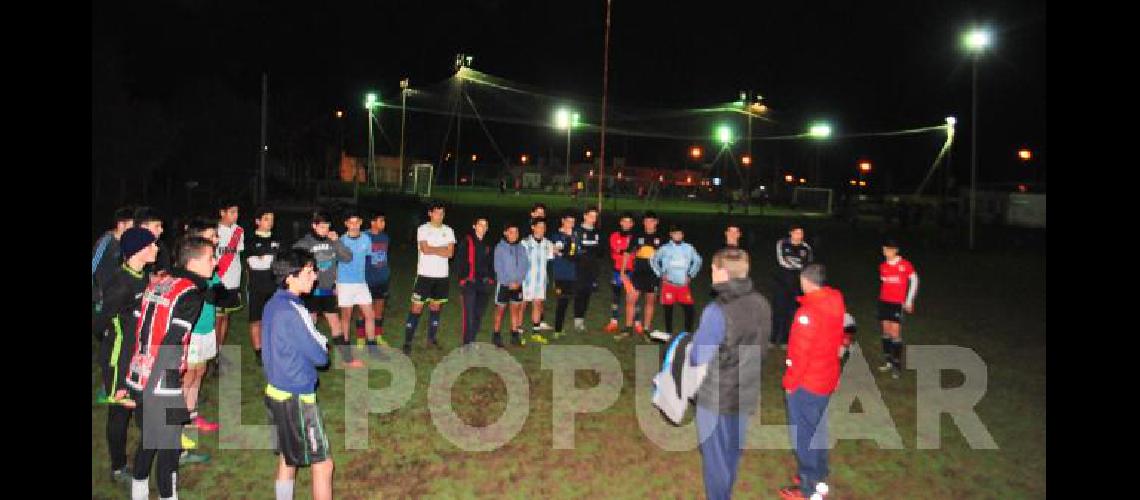 Los juveniles entrenaron en la noche del miÃ©rcoles 