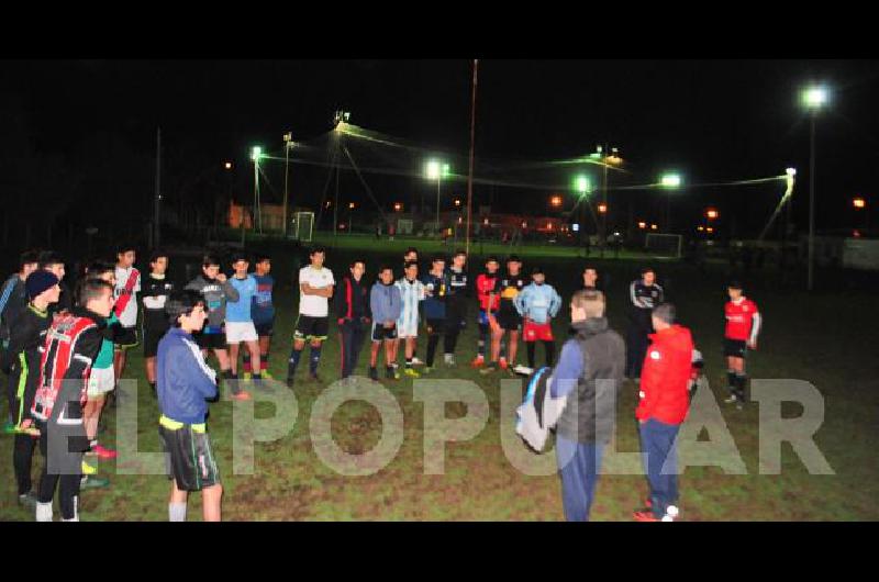 Los juveniles entrenaron en la noche del miÃ©rcoles 