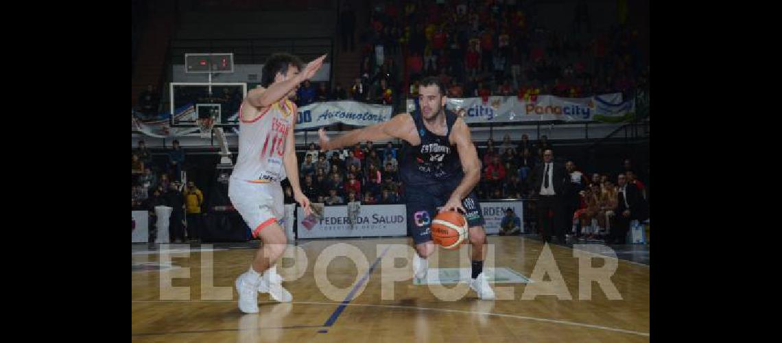 El ala pivote riocuartense Santiago Arese volverÃ a ser el capitÃn del equipo estudiantil en la Liga Argentina 