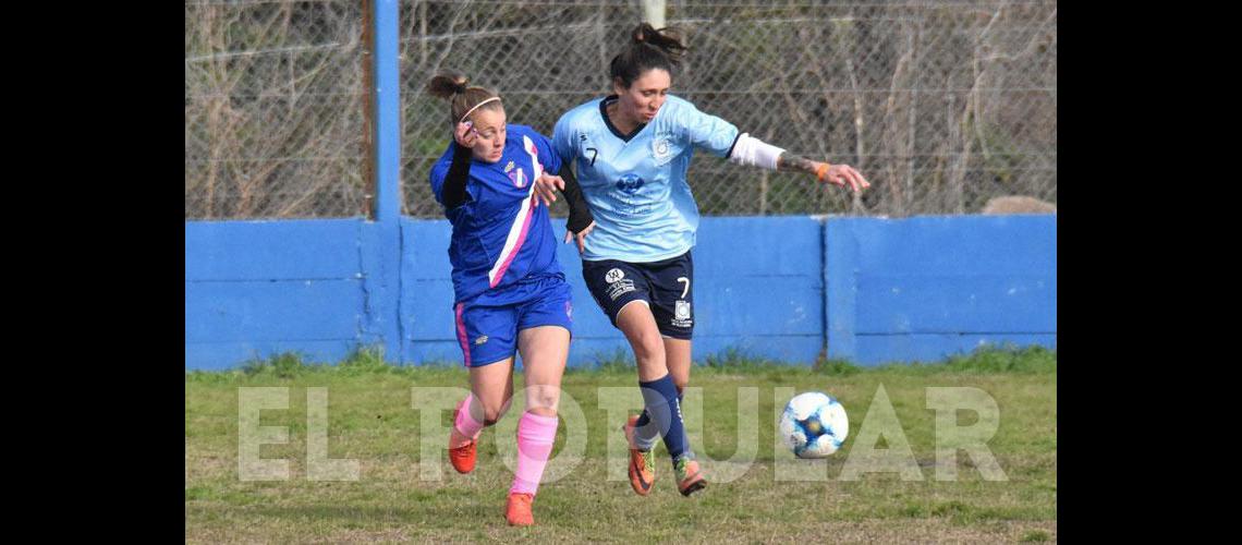 Las chicas va por el tiacutetulo