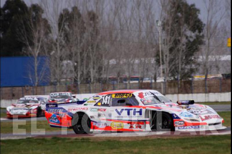 La Dodge de Panarotti protagonista el primer dÃ­a en La Plata 