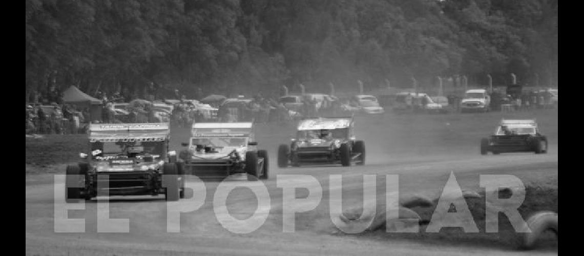 Triunfo de Manuel Arias en TC del 40 y a Manuel Vieytes se le escapoacute en el final