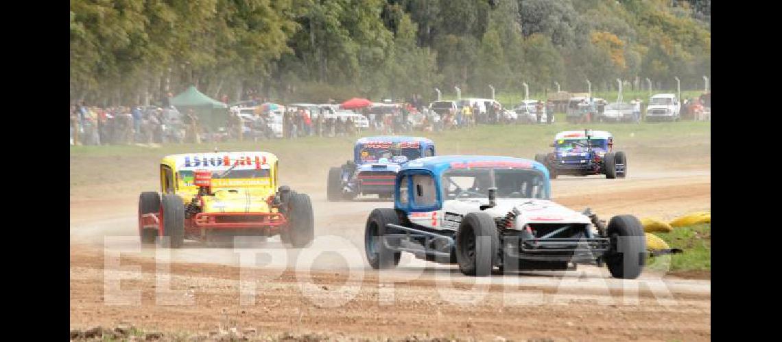 Triunfo de Manuel Arias en TC del 40 y a Manuel Vieytes se le escapoacute en el final