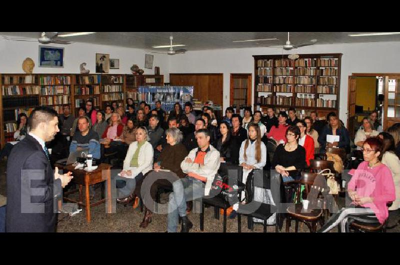 La jornada tuvo lugar en la Biblioteca Popular local 