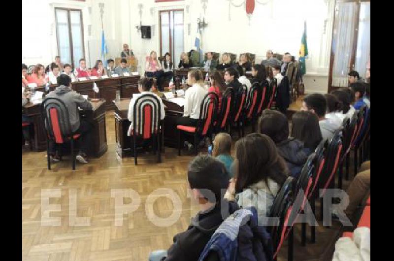 Ayer se desarrollÃ³ la instancia local del programa G20 impulsado por el Ministerio de EducaciÃ³n y la Legislatura bonaerense 