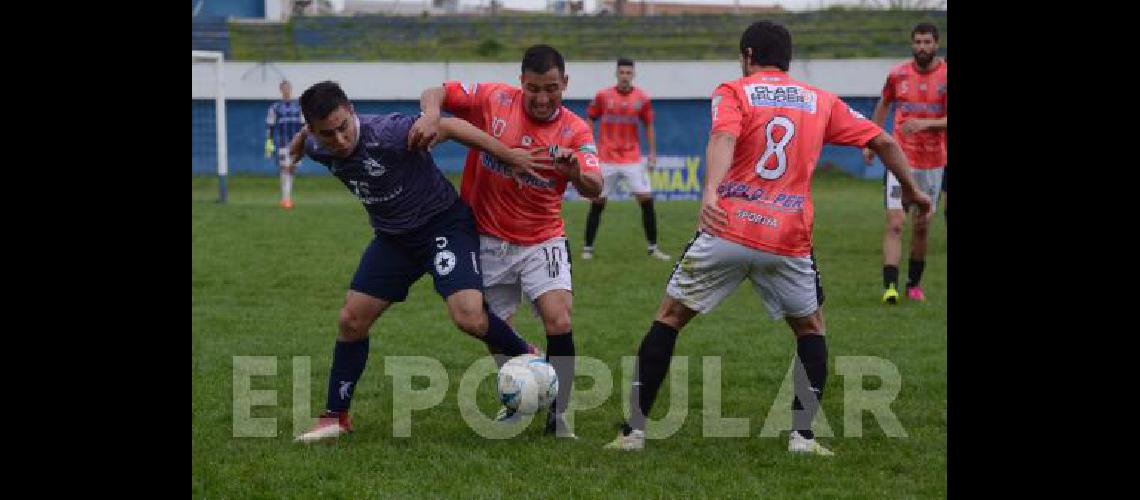 Racing A Club se hizo fuerte en su casa le ganÃ³ a Estudiantes y quedÃ³ cuarto en el torneo 