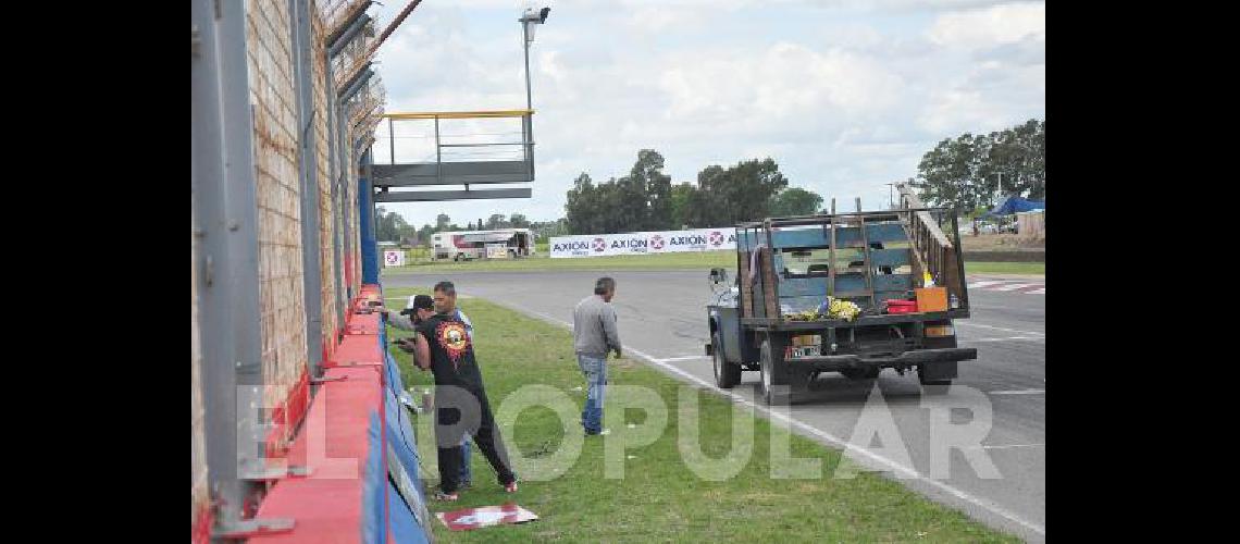 Intensa labor de los operarios en el autÃ³dromo 