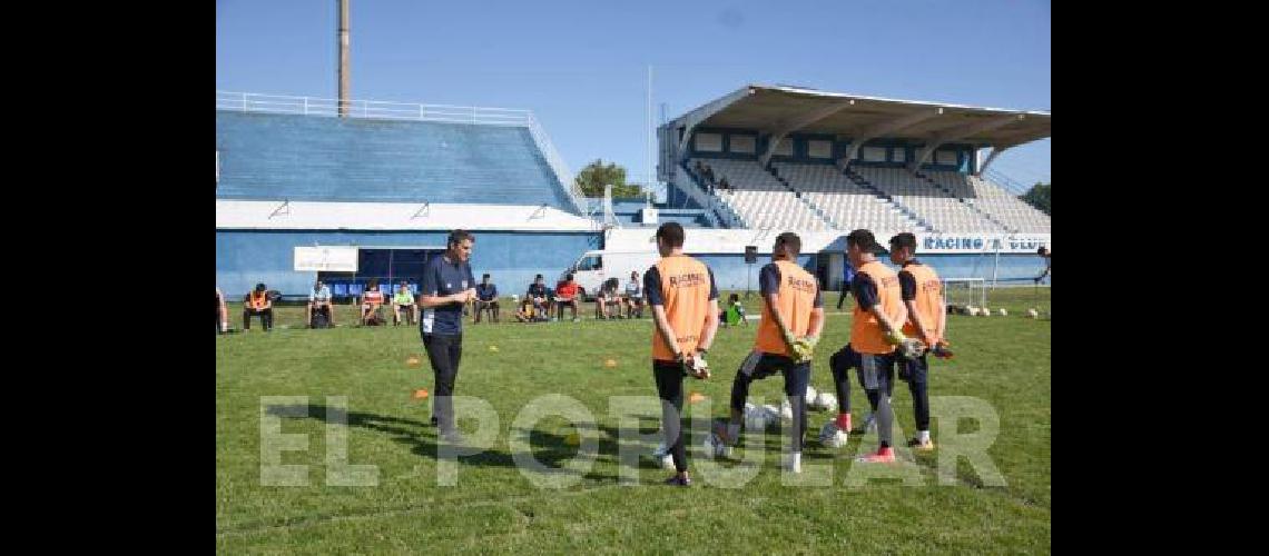 Alejandro Saccone tuvo su primera jornada en Racing hoy serÃ en doble turno 