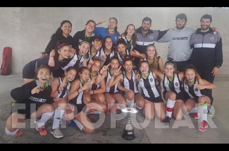 Celebra Estudiantes el tÃ­tulo y el ascenso lograron ayer en BahÃ­a Blanca 