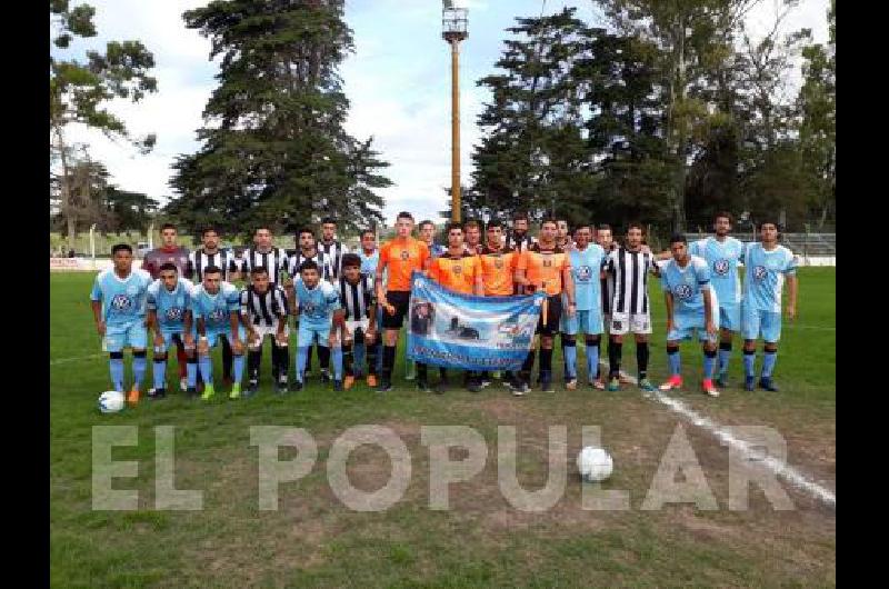 Jugadores y Ãrbitros se unieron para el homenaje a los submarinistas 