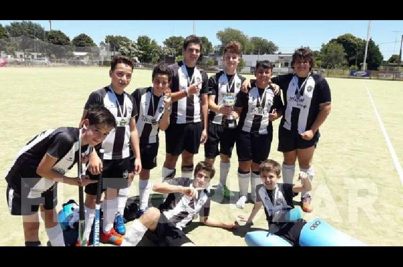 El bata se consagrÃ³ en el anual de la FederaciÃ³n Tandilense de Hockey tras golear a Uncas 