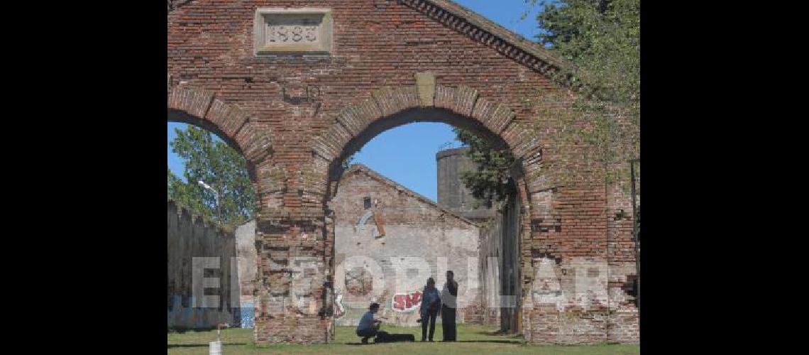 Un grupo de entusiastas de la fotografÃ­a recorriÃ³ La Madrid y la zona 