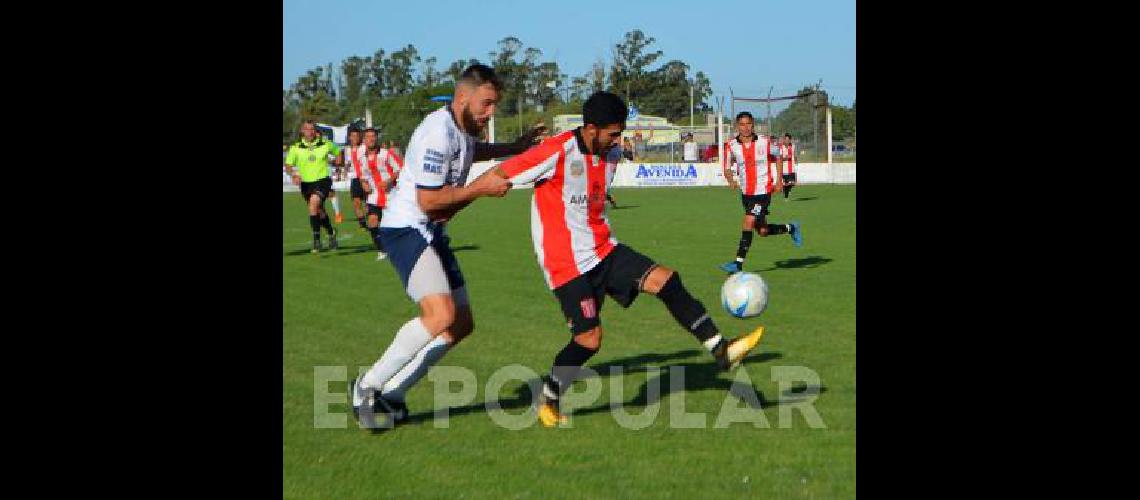 Diego RamÃ­rez jugÃ³ el pasado domingo la final de la Liga de Necochea 