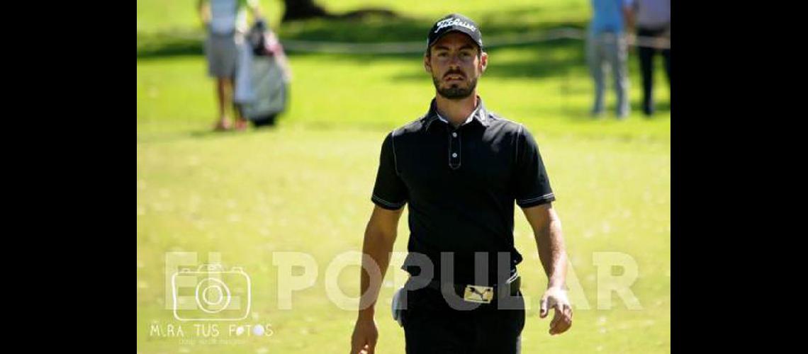 Soy otro Alan adentro de una cancha de golf