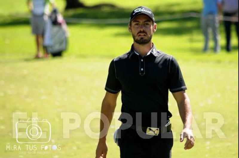 Soy otro Alan adentro de una cancha de golf