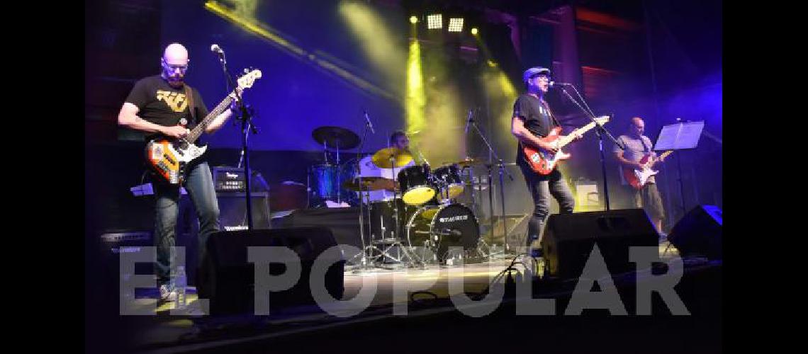 Calavera Blues Band fue la banda telonera previo al cierre de Laprida Rock 