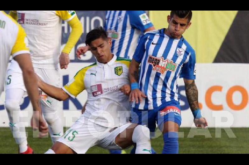 Facundo GarcÃ­a fue titular en la victoria del AEK Larnaka 