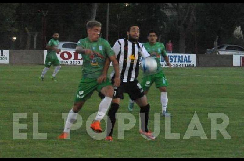 HuracÃn de Saladillo y Ferro terminaron 0 a 0 El carbonero manda en soledad 