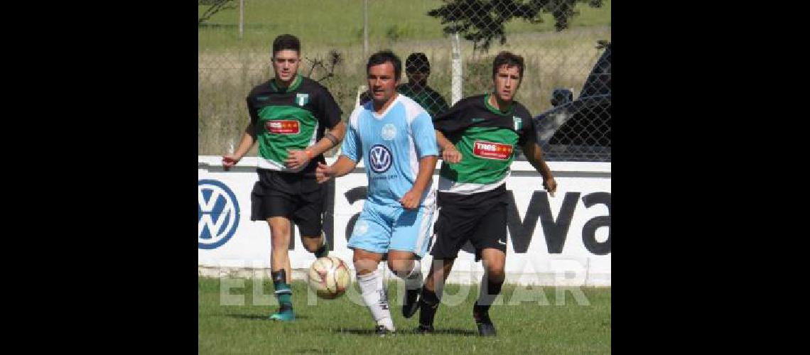 Loma Negra e Hinojo en uno de los duelos del torneo 