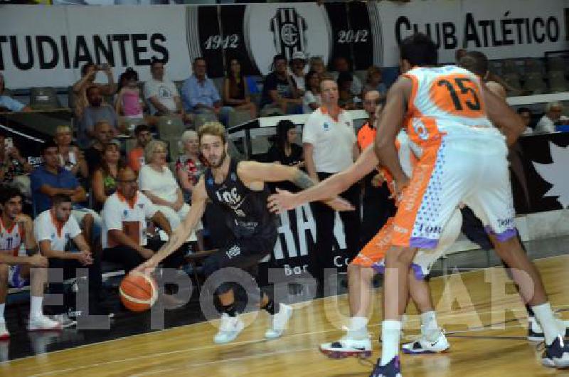 Con un par de libres de JeremÃ­as Sandrini Estudiantes sellÃ³ anoche una trabajosa victoria en el Maxigimnasio ante Rivadavia de Mendoza 