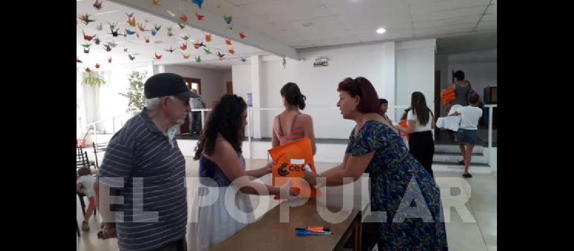 Alcanza a los hijos de afiliados con que se encuentran cursando el primer y segundo nivel educativo en OlavarrÃ­a La Madrid y Laprida 