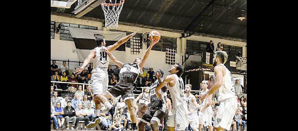 Estudiantes cayÃ³ anoche el Microestadio Ciudad de Vicente LÃ³pez por apenas un punto- 88-87 