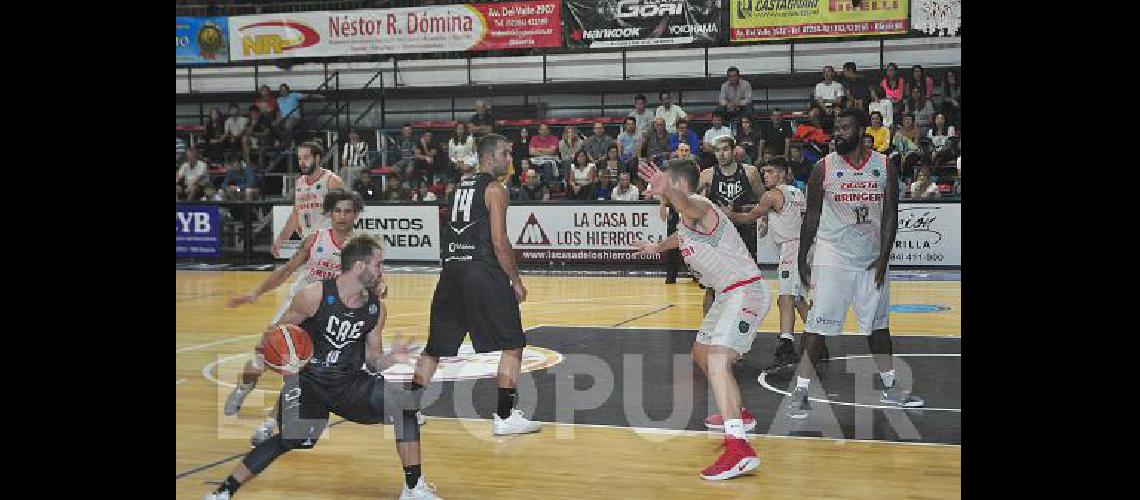 El equipo estudiantil volviÃ³ a ganar anoche el Maxigimnasio del Parque Carlos Guerrero donde estÃ invicto en 15 juegos 