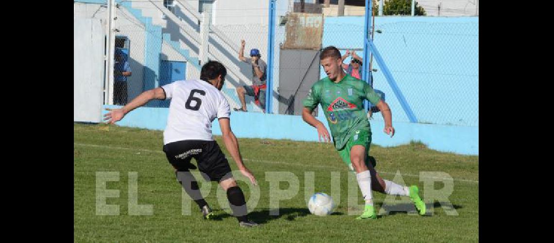 Ferro viene de conseguir una victoria que lo mantuvo en la cima de la Zona 2 