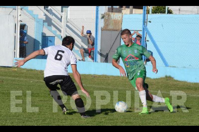 Ferro viene de conseguir una victoria que lo mantuvo en la cima de la Zona 2 