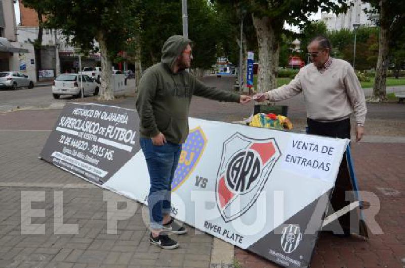 El Paseo JesÃºs MendÃ­a otro punto de venta desde la jornada de ayer 