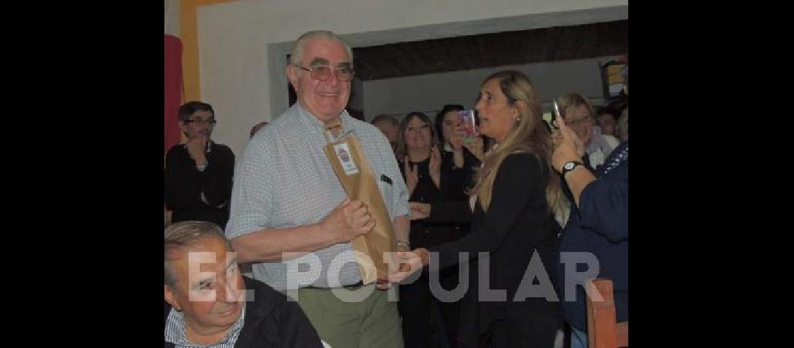 El profesor Daniel Arrondo brindÃ³ una charla en la UCR de La Madrid 