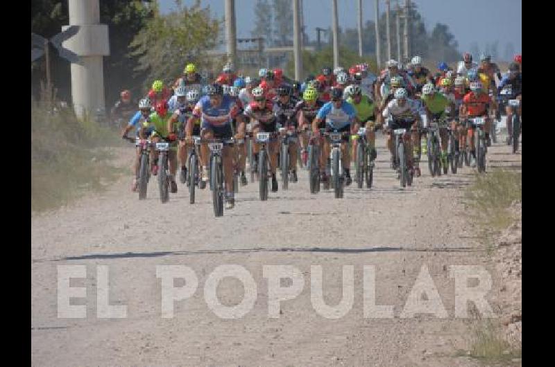 Ciento ochenta competidores le dieron vida a la primera carrera del campeonato Ocho Ciudades 