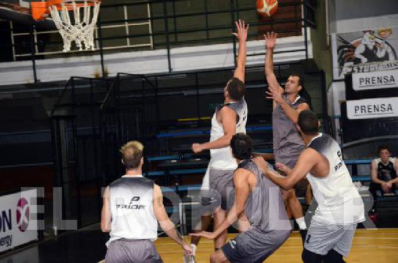 El Bataraz se entrenÃ³ anoche en el Maxigimnasio del Parque Carlos Guerrero 