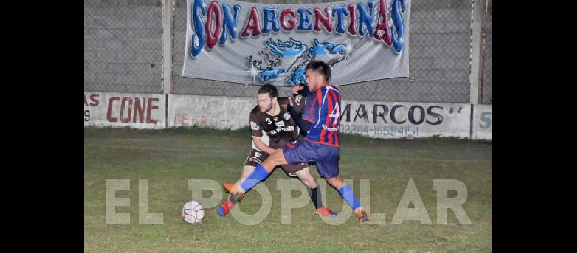 Pasaje del partido jugado el jueves en el campo calamar 