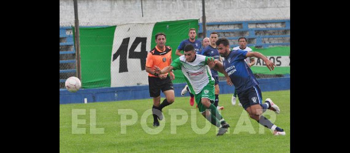 El FortÃ­n como local venciÃ³ 2 a 1 a AtlÃ©tico Hinojo y marcha tercero en el torneo 