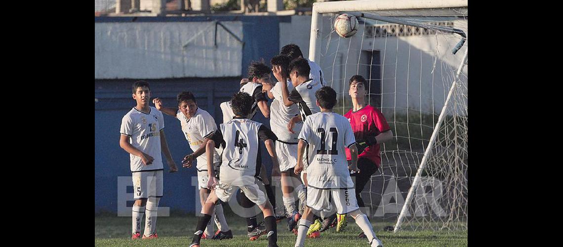 Racing y Estudiantes presentes en el torneo 