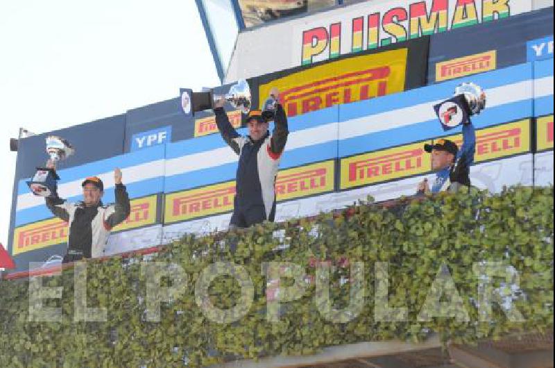 Tres tipos felices Badaracco Yerobi y Fineschi el podio de la Clase 3 en el AMCO 