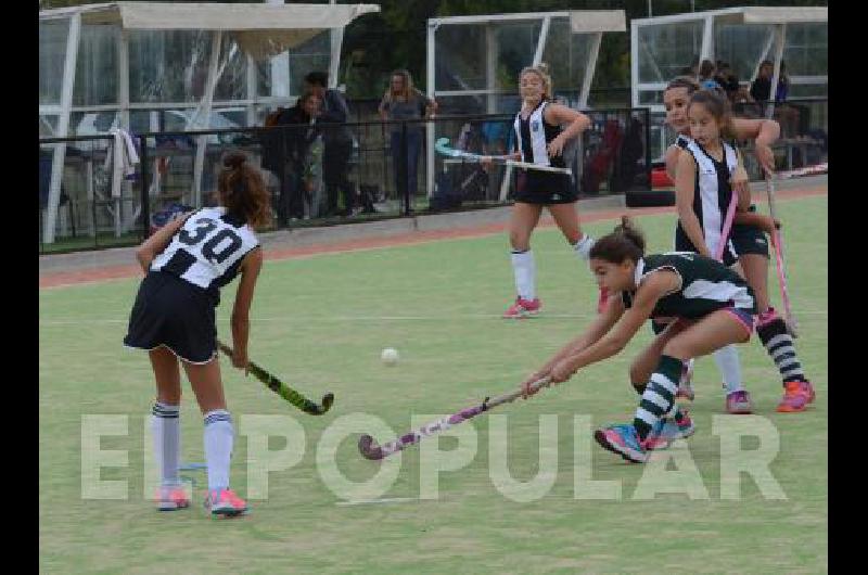 Las chicas de Estudiantes se presentan en el Parque 