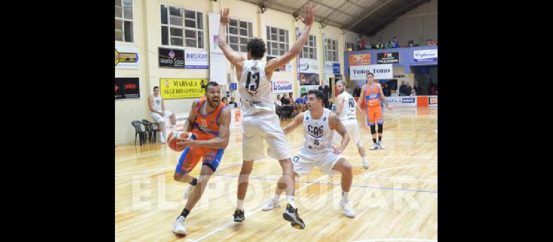 El equipo Bataraz ganÃ³ anoche con autoridad ante los mendocinos por un contundente 81-63 