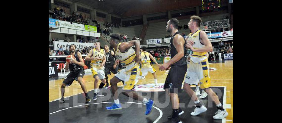 Estudiantes y Atenas que estÃn empatados 1 a 1 maÃ±ana volverÃn a estar frente a frente 