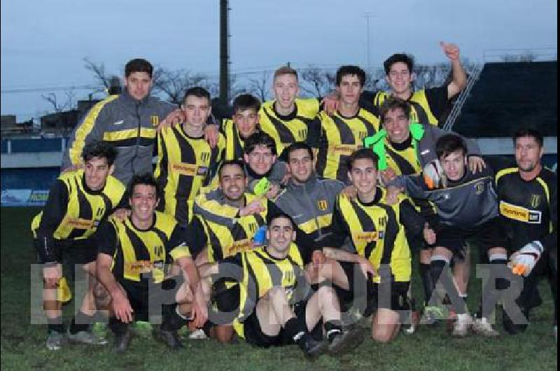 San MartÃ­n avanzÃ³ en reserva tras ganarle a Racing 