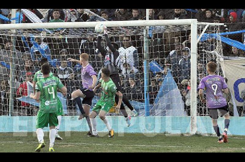 Ramiro Biscardi en lo alto el arquero de Ferro se refiriÃ³ a lo ocurrido en la primera final 