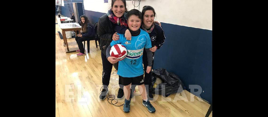 Encuentro de Minivoacuteleibol en Racing