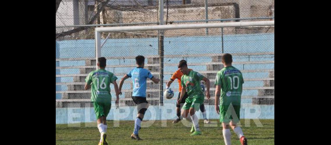 Ferro Carril Sud y Loma Negra empataron 1 a 1 en uno de los partidos de la fecha 