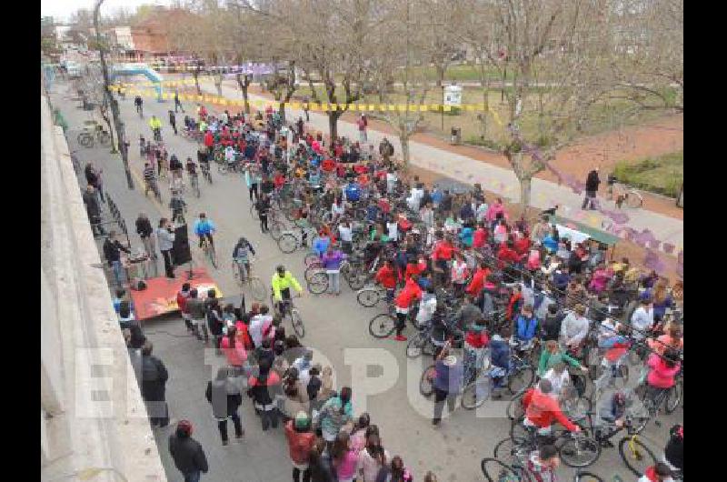 Los chicos participantes son alumnos de las escuelas primarias y secundarias del distrito 