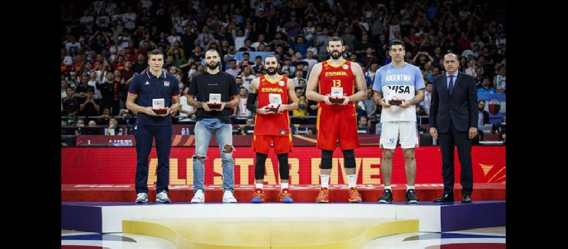 Luifa fue galardonado junto a los espaÃ±oles Ricky Rubio y Marc Gasol El podio lo completaron el francÃ©s Evan Fournier y el serbio Bogdan Bogdanovic Twitter @cabboficial